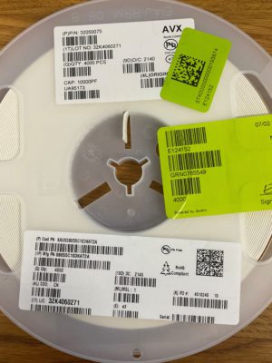 avx 08055C103KAT2A